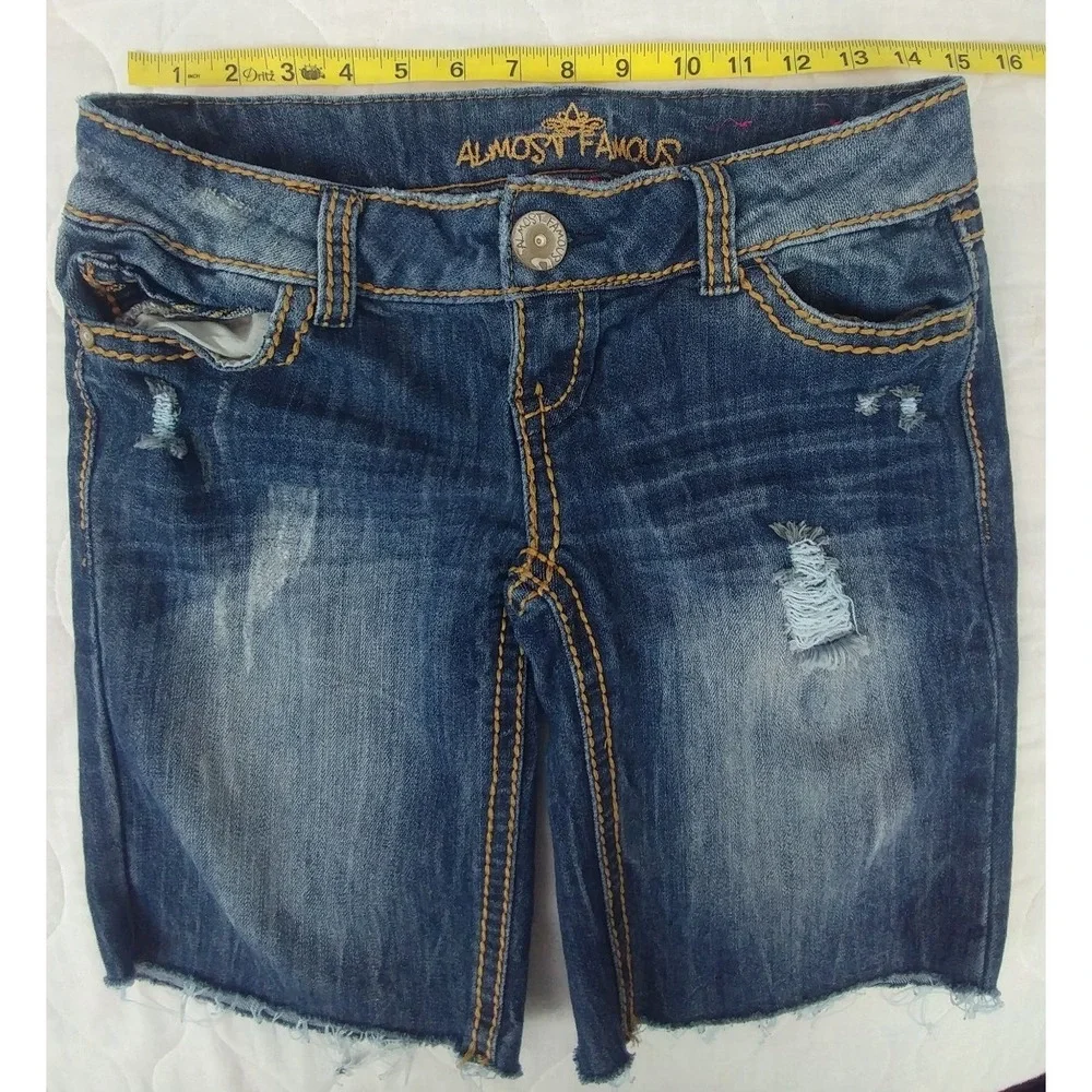 Almost Famous Denim Shorts Size 3 Distressed‎ Blue Almost Famous
